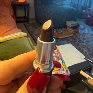 MAC Cosmetics Matte Lipstick - Bold brown - “Consensual”